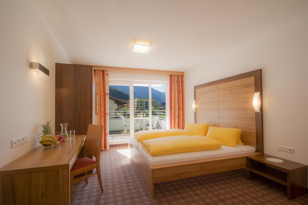 Apart Mado Langenfeld Room photo